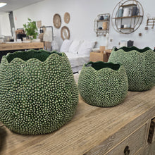 Load image into Gallery viewer, Lychee Vase Green