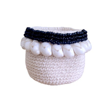 Load image into Gallery viewer, Macrame Shell Baskets mini