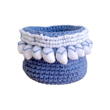 Load image into Gallery viewer, Macrame Shell Baskets mini