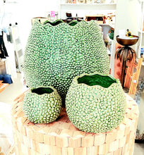 Load image into Gallery viewer, Lychee Vase Green
